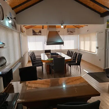 Apartment Kaja *